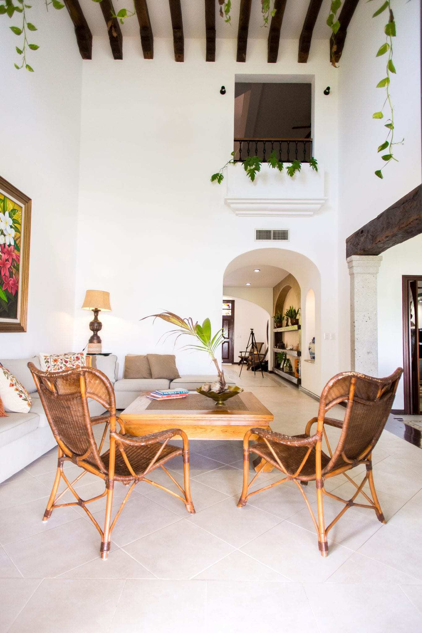 6 BR Mexican Mansion - Interior - Living Room