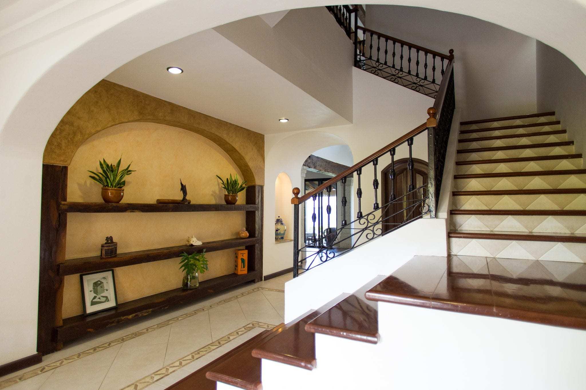6 BR Mexican Mansion - Interior - Staircase