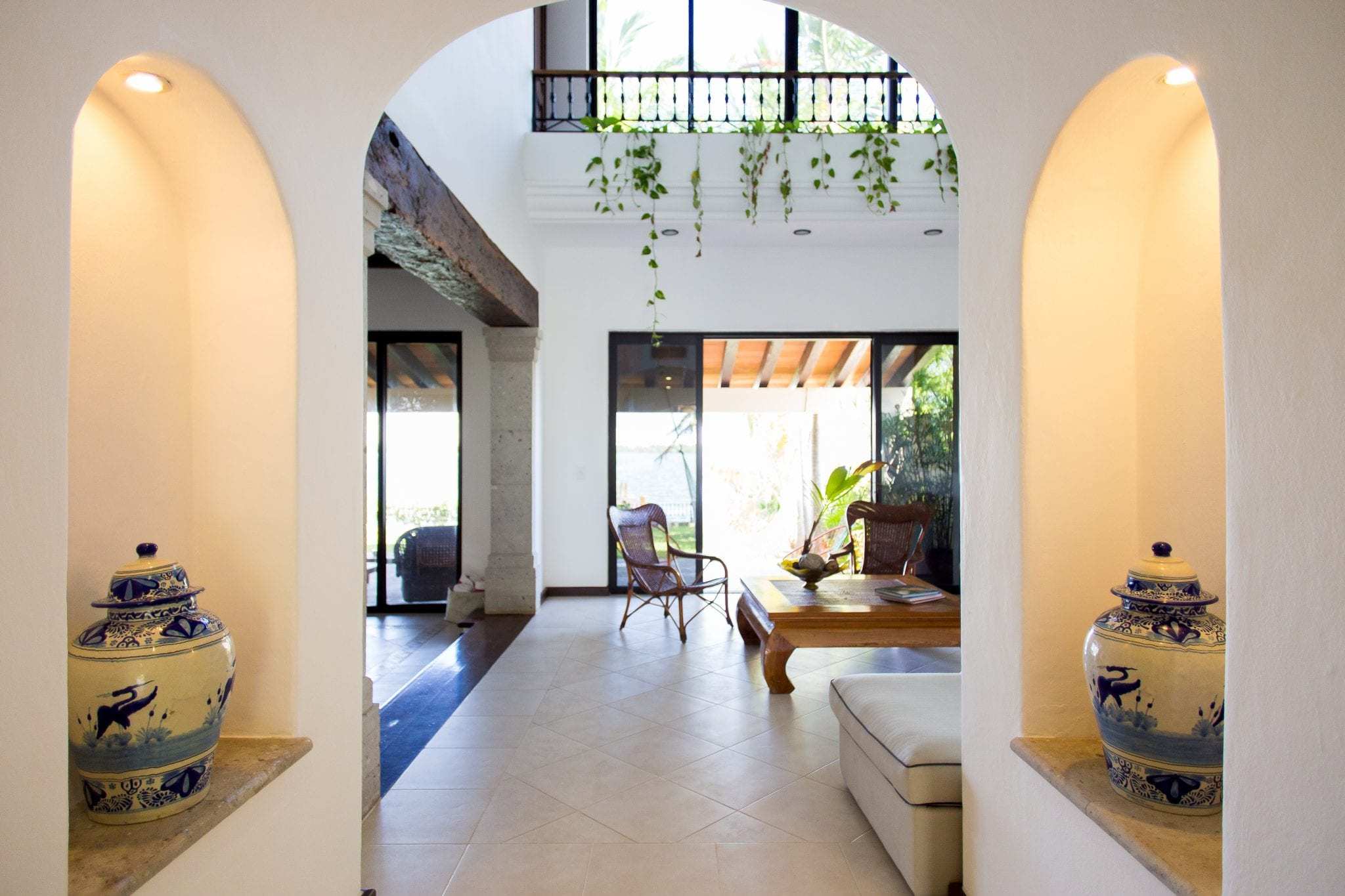 6 BR Mexican Mansion - Interior - Entry