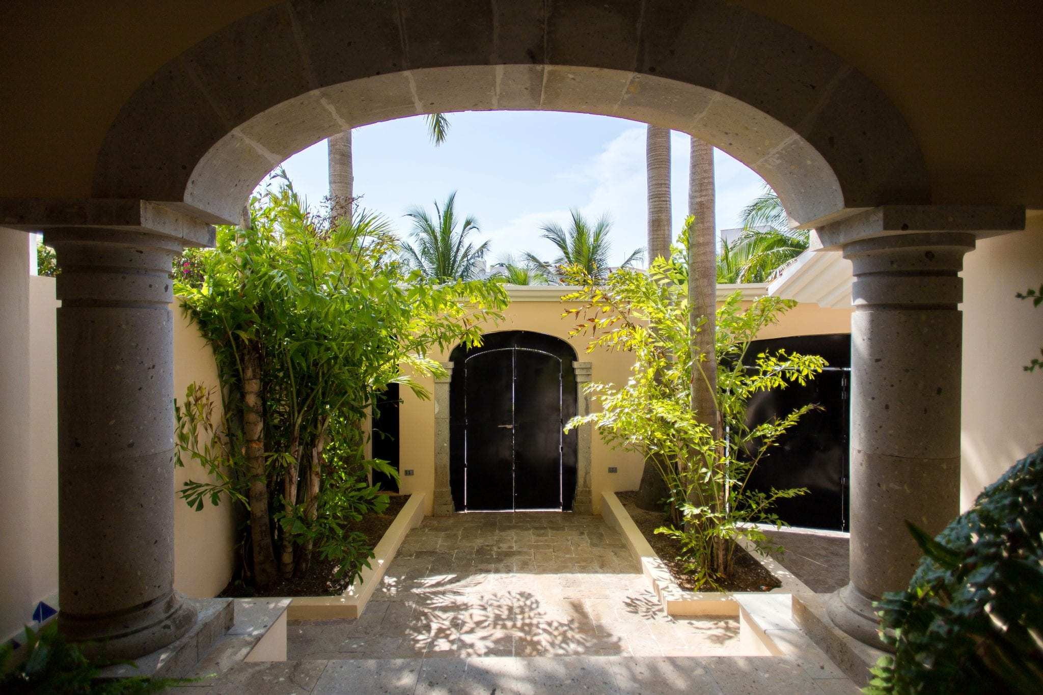 6 BR Mexican Mansion - Exterior - Entry
