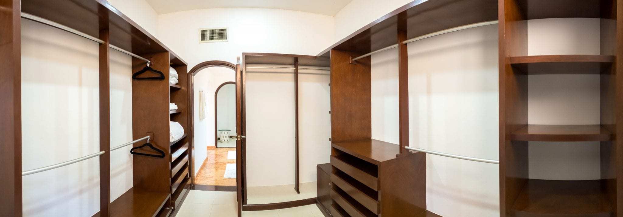 6 BR Mexican Mansion - Interior - Bedroom