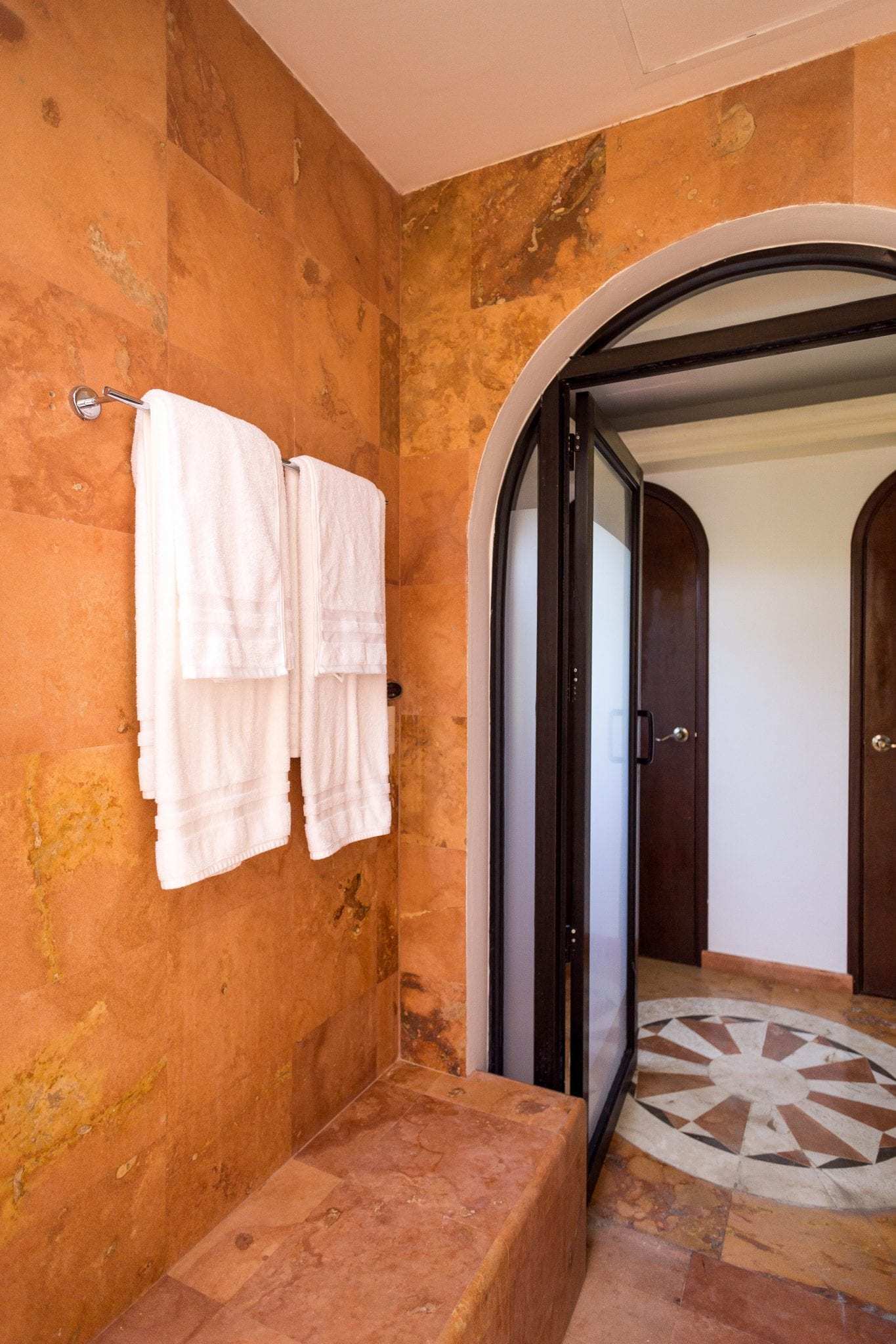 6 BR Mexican Mansion - Interior - Bath