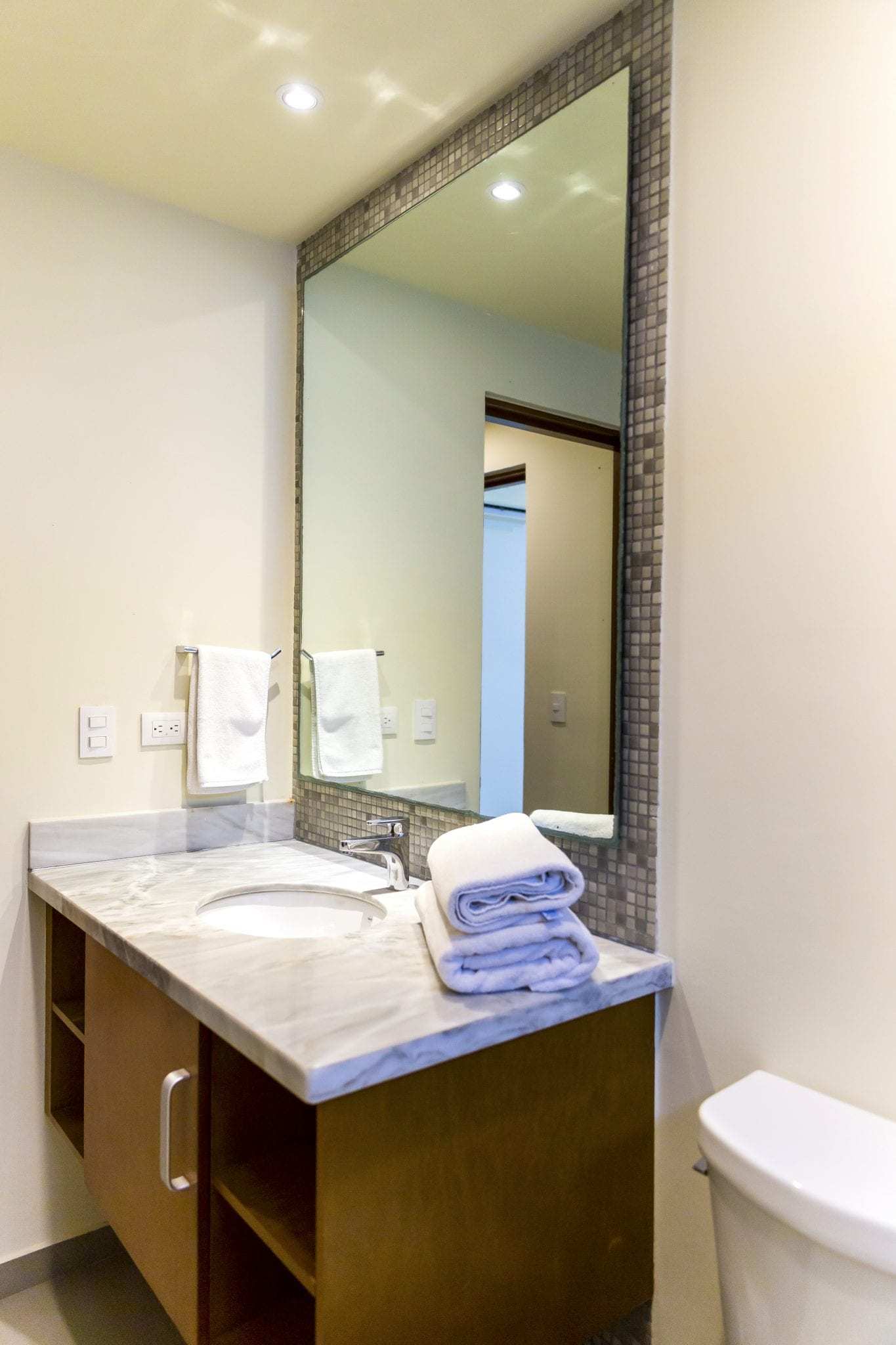 2 BR Lunada Condo — L-207 - Interior - Bath 1