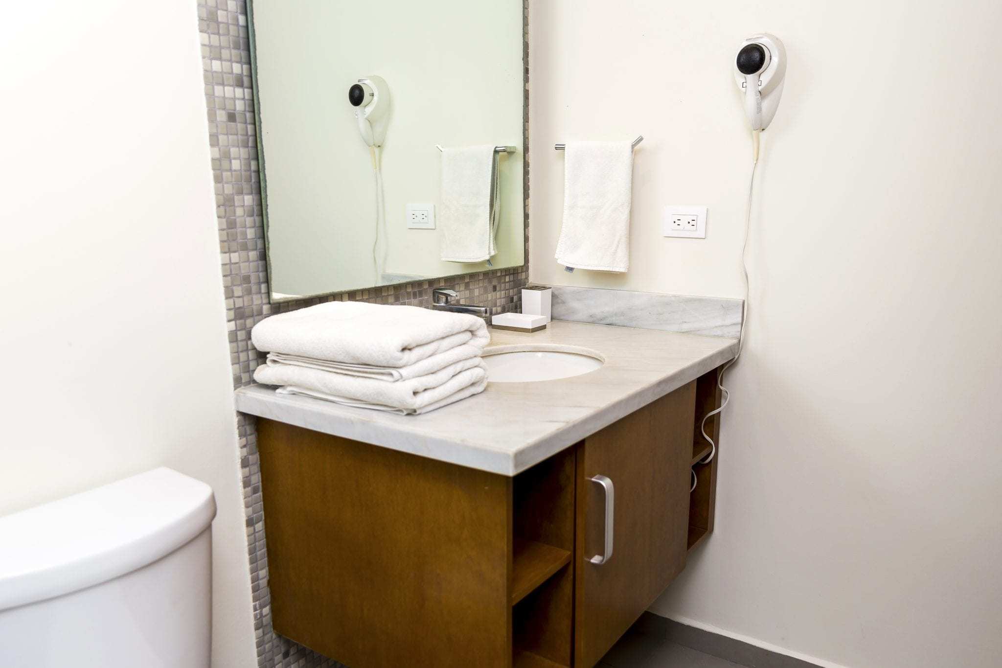 2 BR Lunada Condo — L-309 - Interior - Bath 1